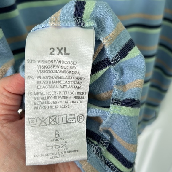 Striped dolman sleeve shirt - Picture 7 of 8